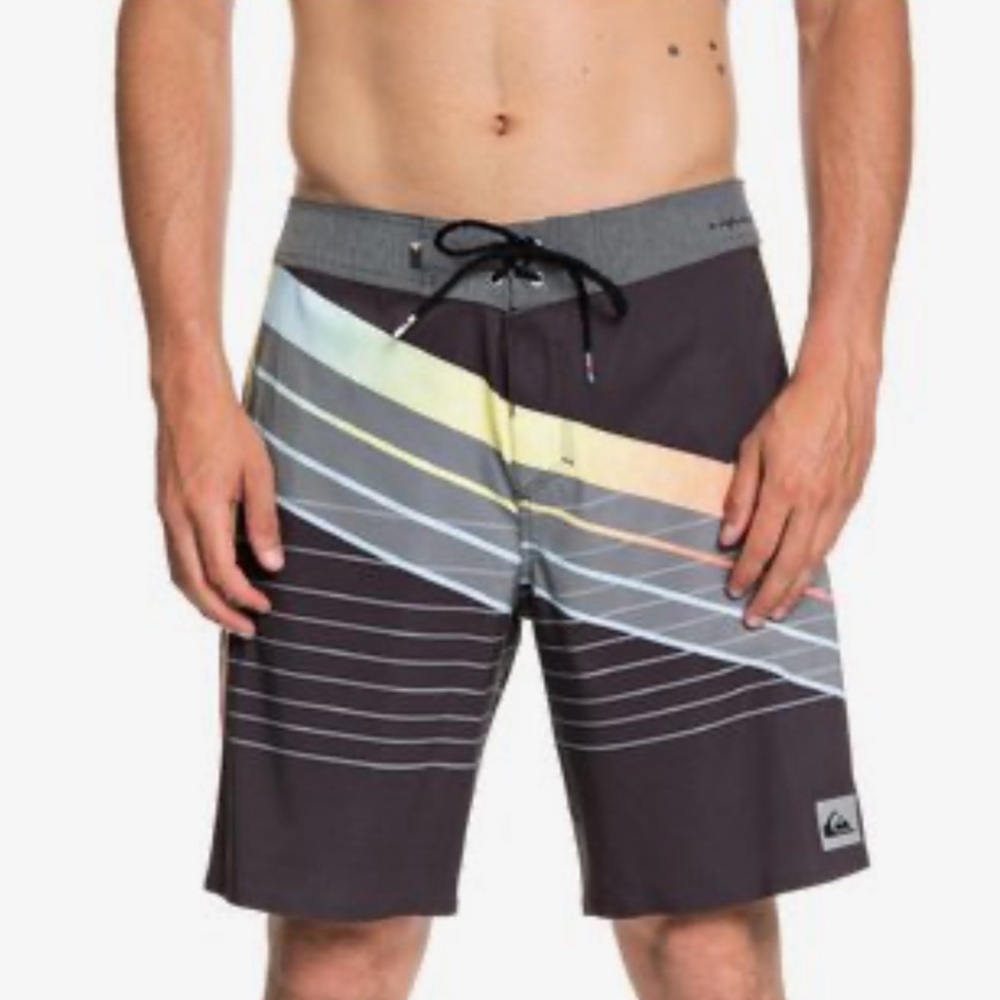 Quicksilver Men’s Highline Board Shorts Size 30